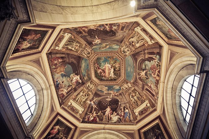 Fast-Track Tour to Vatican Museums, Sistine Chapel & St. Peters - Highlights and Inclusions