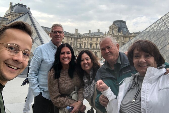 First Entry Louvre Highlights Private Tour - Expert Tour Guide