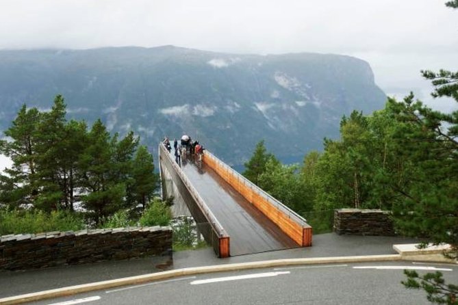Flam: The Spectacular Stegastein Viewpoint Tour (Small Group) - Pickup Information