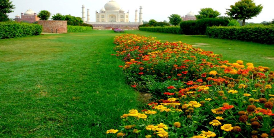 From Delhi: Luxury 2 Days Taj Mahal Tour By Car - Inclusions in the Tour Package