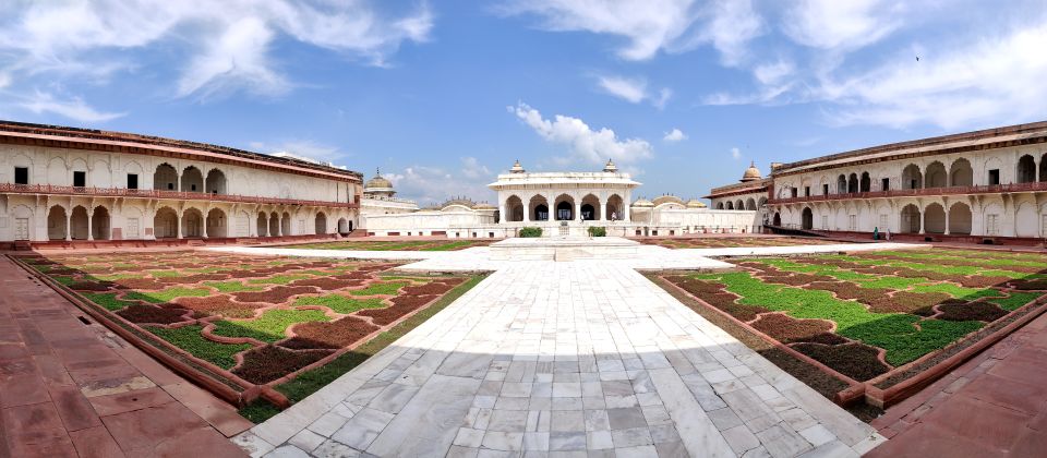 From Delhi: Taj Mahal & Agra Tour by Gatimaan Express Train - Pickup and Itinerary