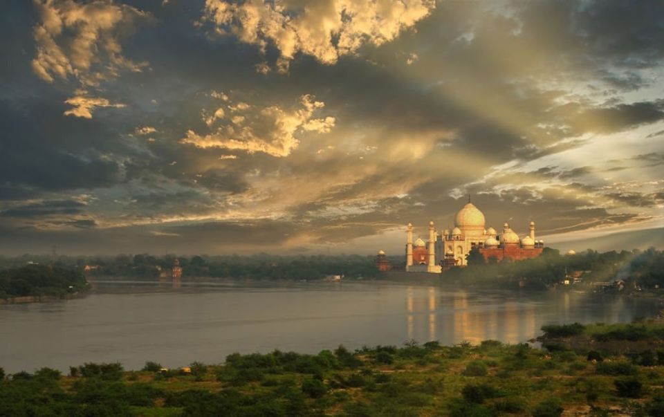 From Delhi: Taj Mahal and Agra Fort Tour by Super-Fast Train - Exclusive Tour Highlights