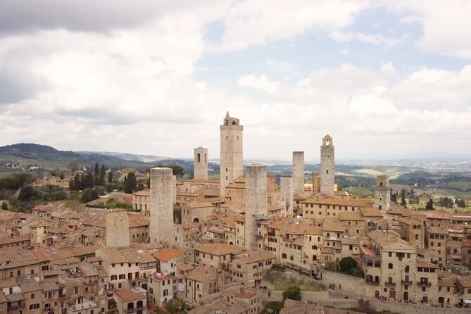 From Florence: San Gimignano, Siena, and Chianti Wine Tour - Lunch at Piazza Del Campo