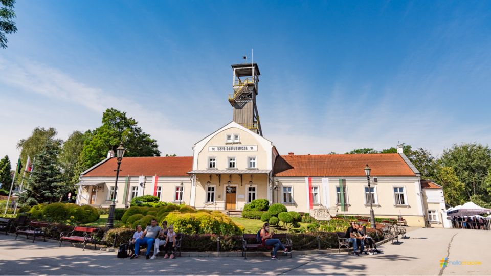 From Krakow: Guided Tour in Wieliczka Salt Mine - Experience