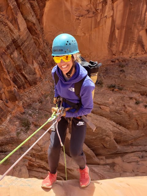 From Moab: Half-Day Zig Zag Canyon Canyoneering Experience - Experience Highlights