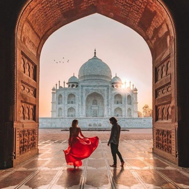 From New Delhi: Taj Mahal and Agra City Card With Transfers - Sightseeing Experience