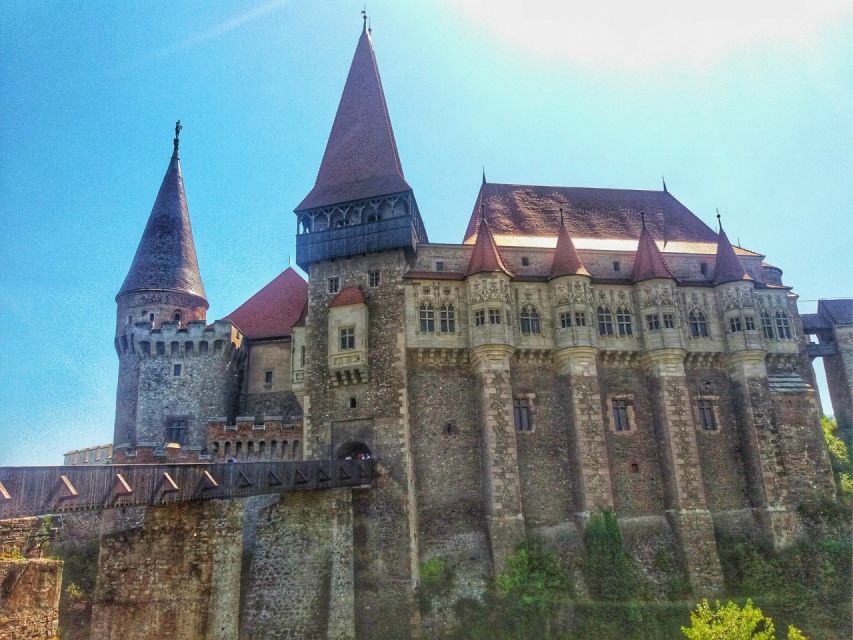 From Sibiu to Corvin's Castle Hunedoara and Alba Iulia - Booking and Logistics Information