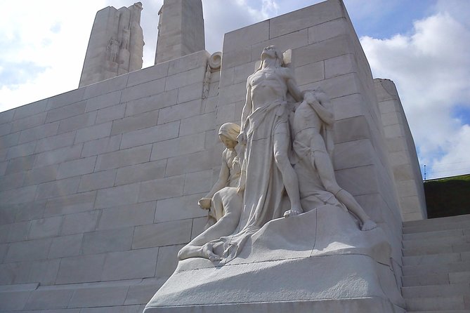Full-Day Canadian WW1 Vimy and Somme Battlefield Tour From Arras - Key Battlefield Sites Visited