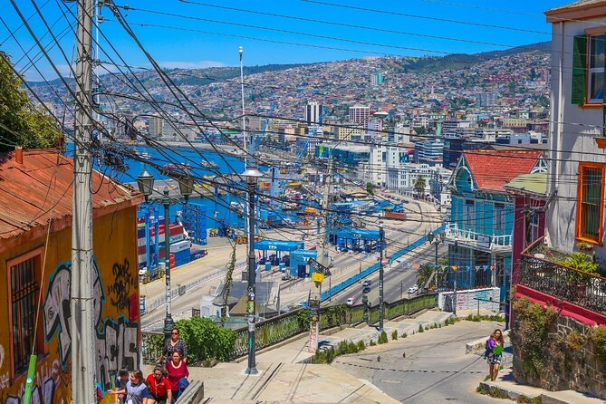 Full Day Guided Tour Viña Del Mar and Valparaíso From Santiago - Pickup Points and Schedule