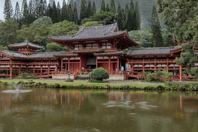 Full Day Oahu Tour With Byodo Temple & Waimea Waterfalls - Customer Feedback and Reviews