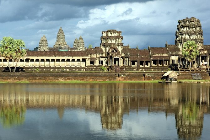 Full-Day Small-Group Angkor Wat Tour From Siem Reap - Tour Inclusions and Group Size