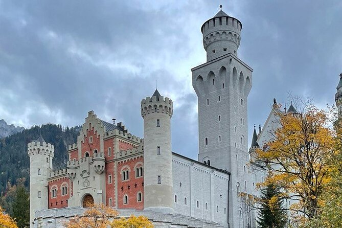 Full Day Small Group Tour in Neuschwanstein From Innsbruck - Itinerary Details