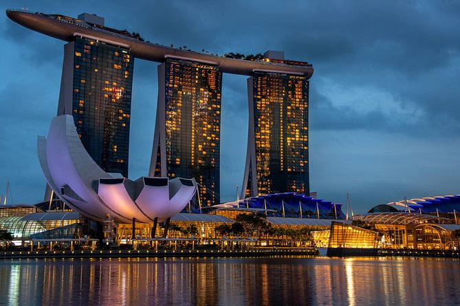 Gardens Under Moonlight: A Private Oasis for Lovers in Singapore - Location Information