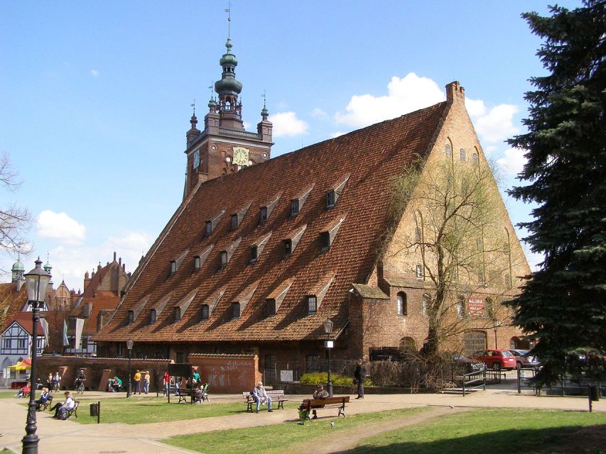 Gdansk Guided Tour for History Lovers 8 Hours - Accessibility and Private Group Option