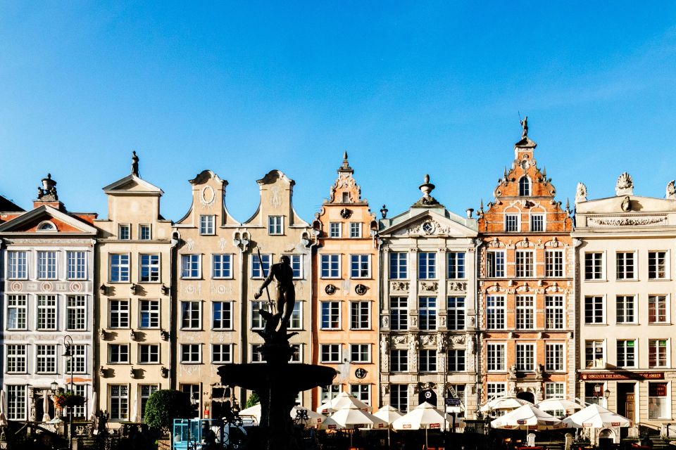 Gdansk: Private Old Town Tour - Experience Highlights
