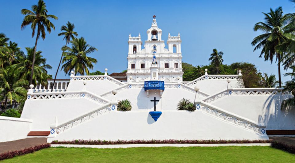 Goa: Baga Beach & The Basilica of Bom Jesus Highlights Tour - Baga Beach Experiences