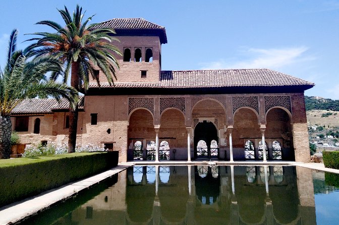 Going to Alhambra? 3 Hrs Private Tour! Skip the Long Lines to Visit the Alhambra - Common questions