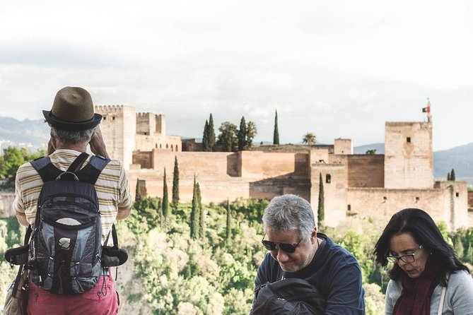 Golden Hour in Granada: Sunset Walking Tour With Play Granada - Tour Highlights and Expertise