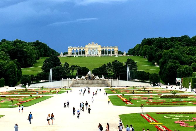Grand Schoenbrunn Palace and Carriage Museum Tour - Meeting and Pickup Details