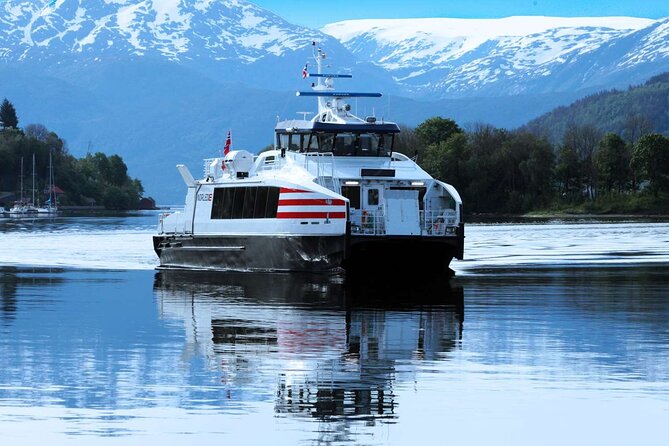 Guided Day Tour to Flåm - Grand Sognefjord Cruise & Flåm Railway - Scenic Flåm Railway Ride