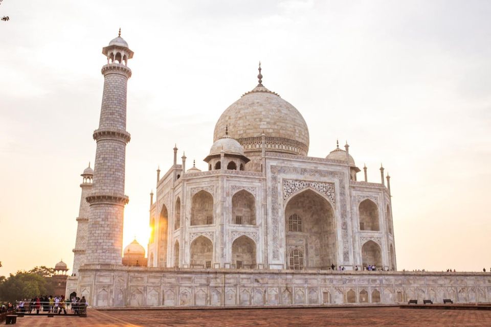 Guided Taj Mahal & Agra Fort Private Tour With Skip the Line - Itinerary