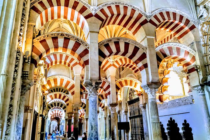 Guided Tour Jewish Quarter and Mosque-Cathedral of Córdoba With Tickets - Itinerary Highlights
