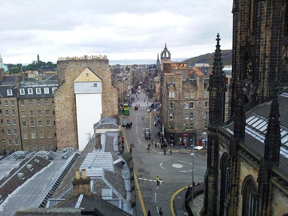 Guided Walking Tour of Edinburgh Old Town - Historical Sites and Landmarks