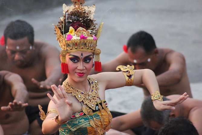 Half-Day Tour: Uluwatu Temple and Kecak Fire Dance Show - Tour Overview