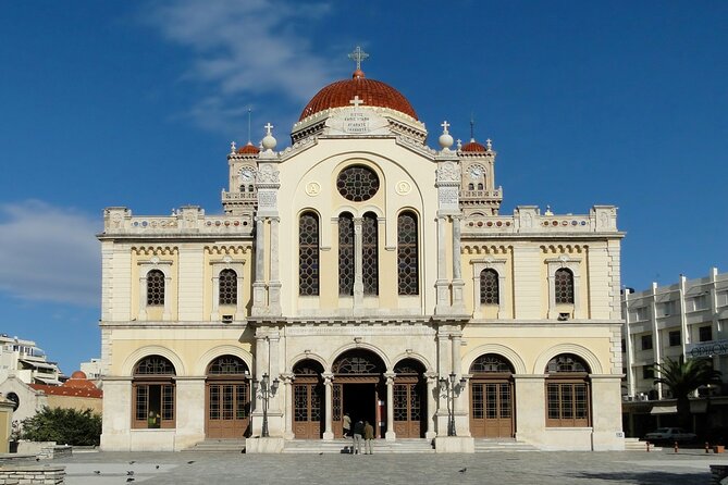 Heraklion City Walk and Cretan Treat - Cretan Cuisine Tasting Experience