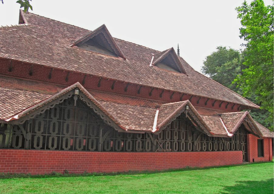 Heritage & Cultural Walk of Trivandrum Guided Walking Tour - Key Points
