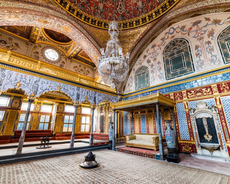 Highlights of Istanbul Morning Tour With a Guide - Caferağa Medresseh Visit