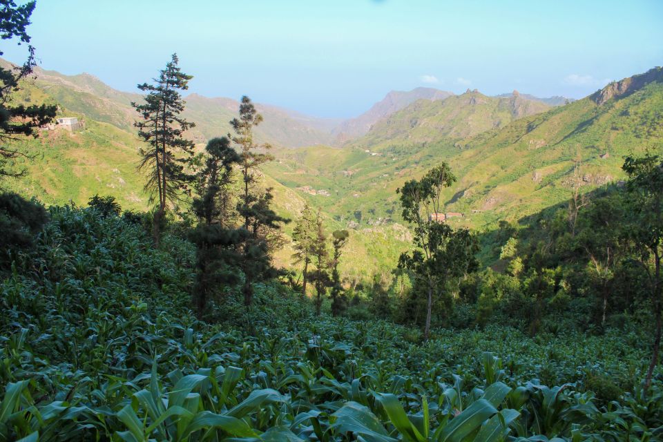 Hiking Serra Malagueta&Mato CorreiaVisit Rabelados Village - Experience Highlights