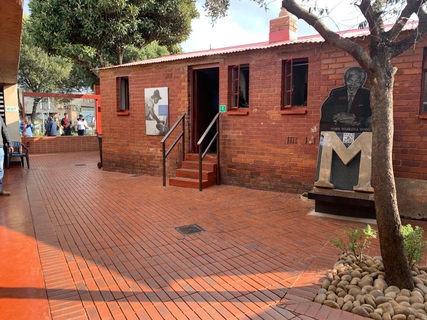 Historical Soweto & Apartheid Museum Tour - Experience Highlights and Inclusions