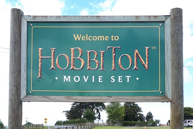 Hobbiton Transport & Tauranga Highlights Excursion From Tauranga - Booking and Logistics