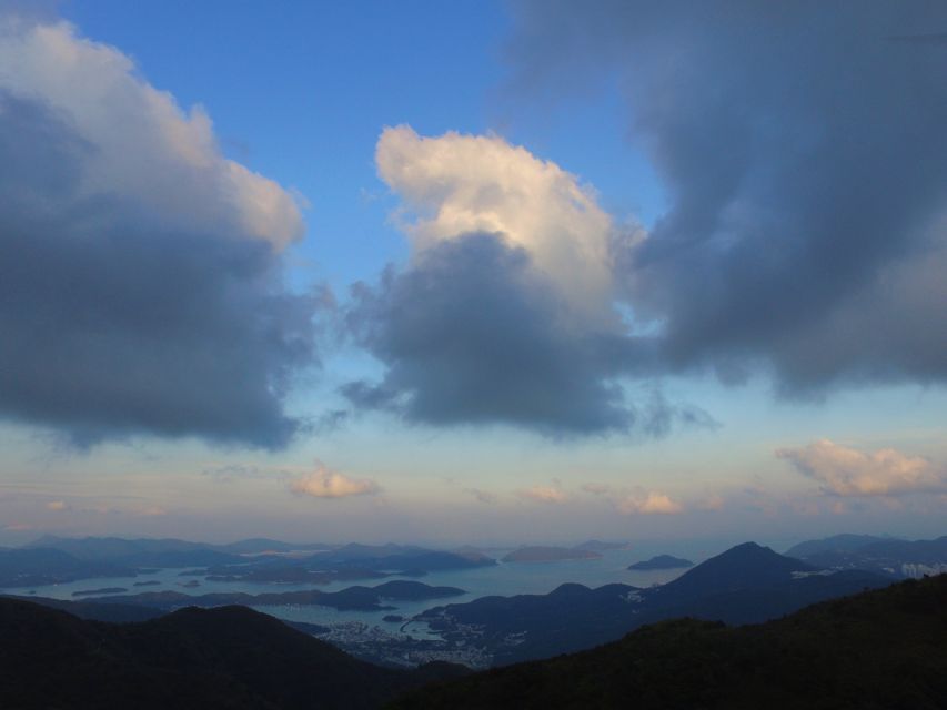 Hong Kong: Lion Rock Sunset Hiking Adventure - Experience Highlights