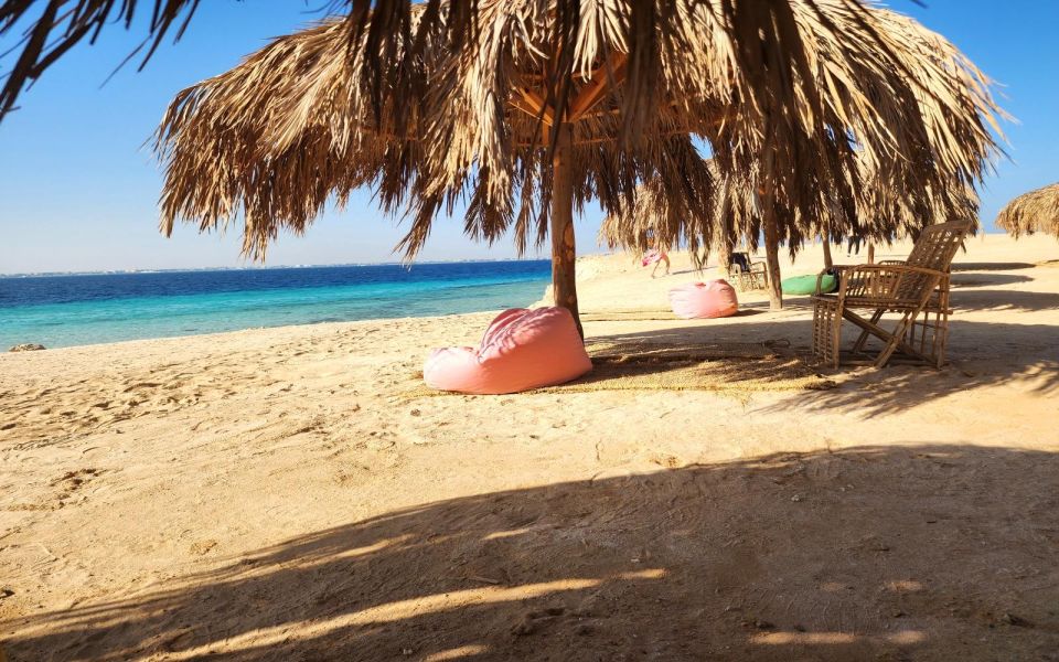 Hurghada: Magawish Island Boat Trip With Lunch & Transfers - Activity Description