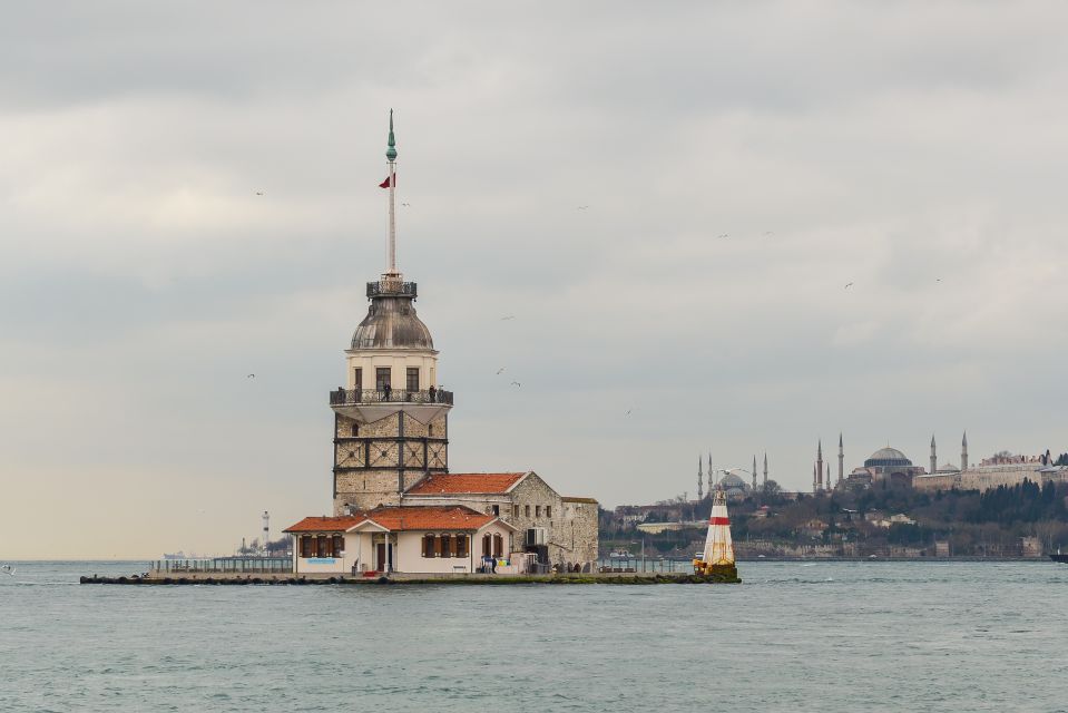 Istanbul: Asian Continent Highlights Walking Tour - Meeting Point Details