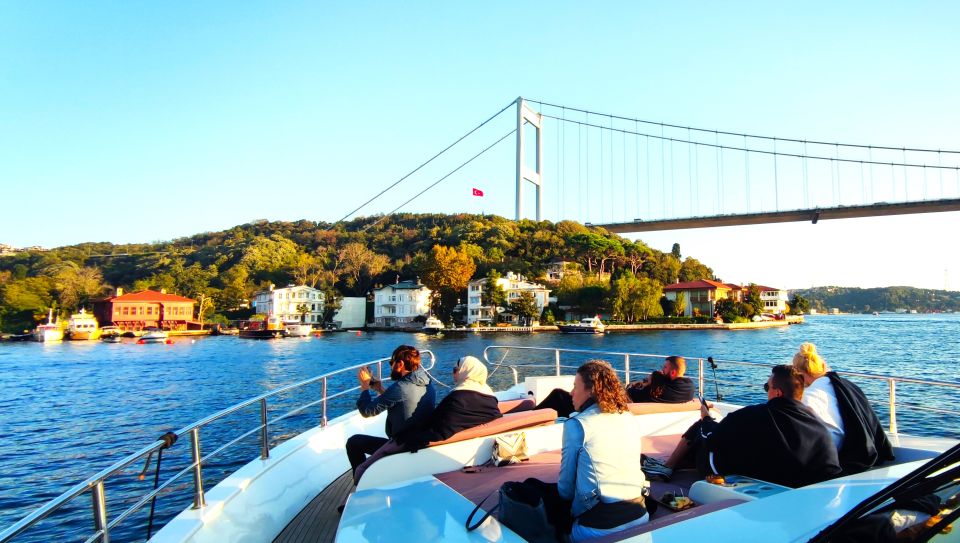 Istanbul: Old City Tour and Luxury Sunset Bosphorus Cruise - Highlights