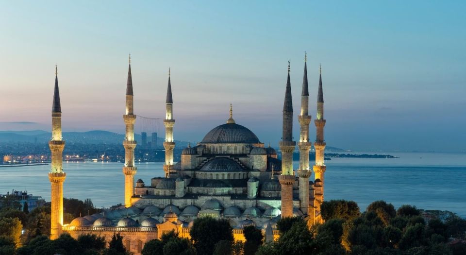 Istanbul: Private Guided Walking Tour - Tour Description
