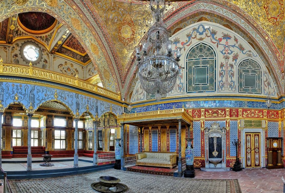 Istanbul: Topkapi, Hagia Sophia and Basilica Cistern Tour - Dress Code and Security