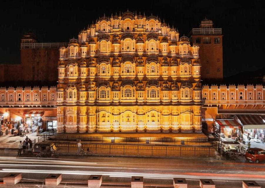 Jaipur: Guided Evening Walking Tour With a Local - Tour Experience