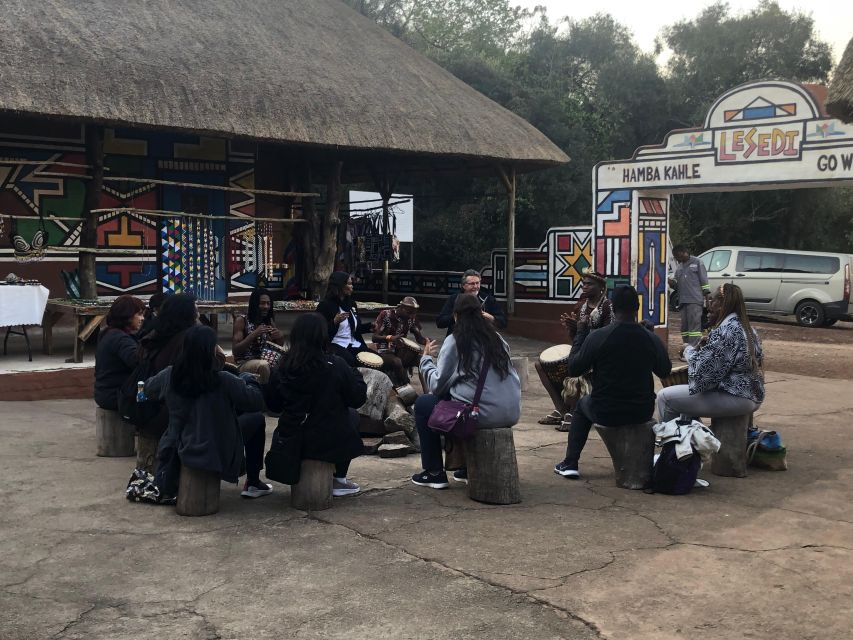 Johannesburg Lion Park and Lesedi Cultural Village - Highlights