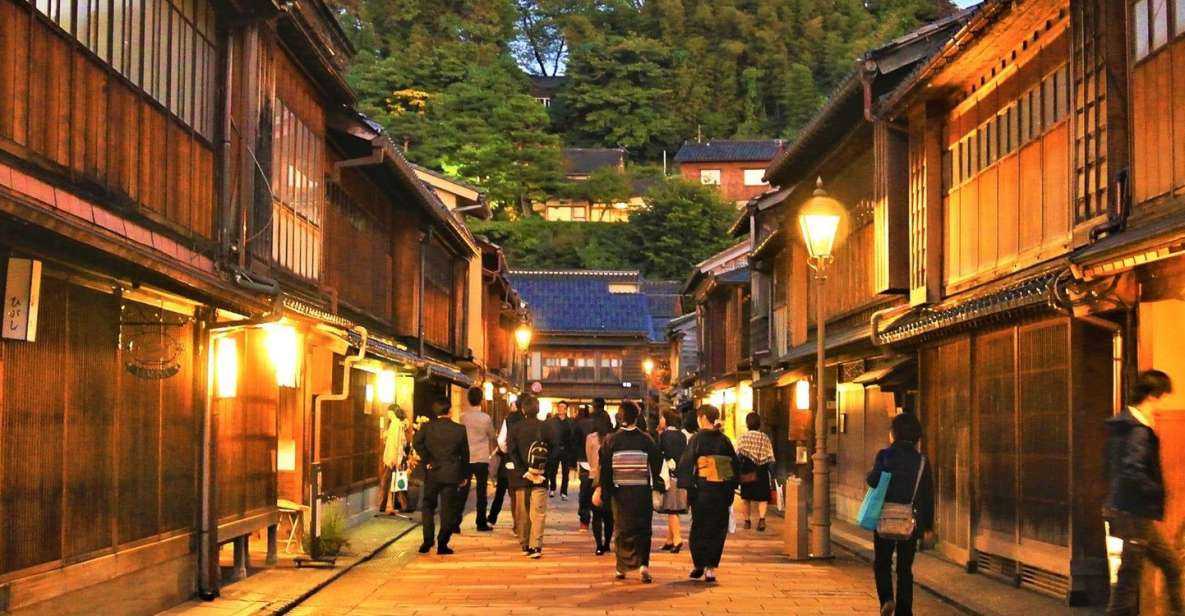 Kanazawa: Private Tour With Local Guide - Experience