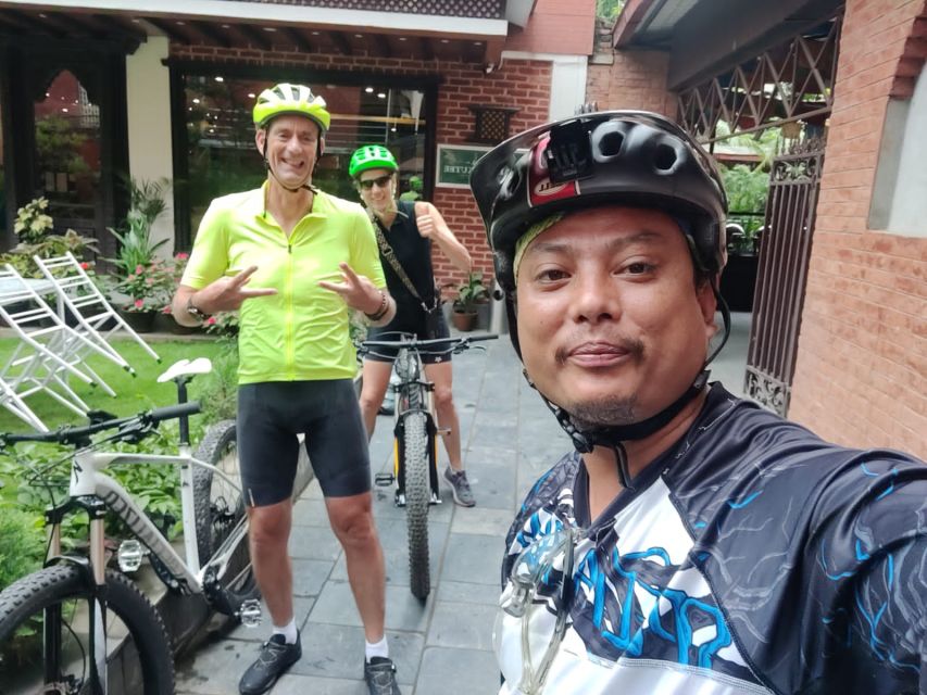 Kathmandu: Cycling Tour 2 Night 3 Days Kathmandu Valley. - Cycling Route and Challenges