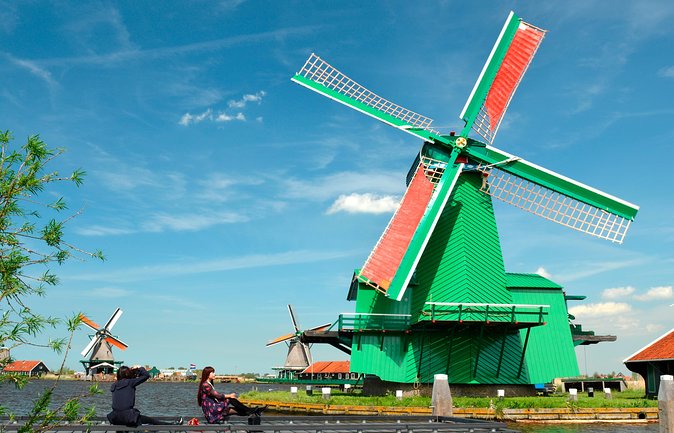 Keukenhof, Flower Fields, Volendam and Zaanse Schans Small-Group Tour - Itinerary Overview