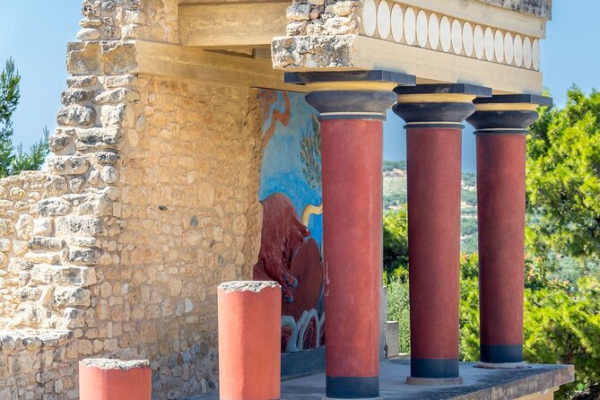 Knossos Palace and Heraklion Guided Tour With Transport - Itinerary Details
