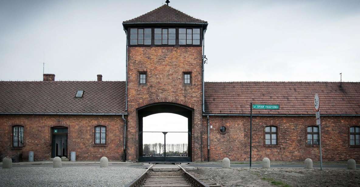 Krakow: Auschwitz-Birkenau and Salt Mine Full–Day Tour - Experience Highlights