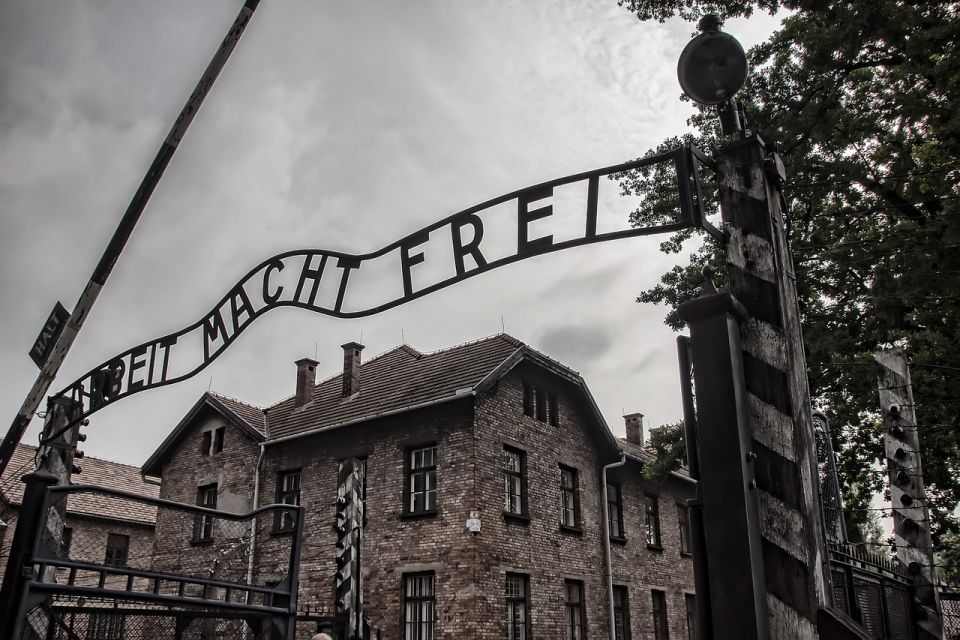 Kraków: Auschwitz-Birkenau Guided Tour & Private Transport - Booking Information