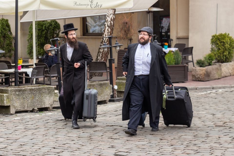 Krakow: Guided Kazimierz Jewish Quarter Walking Tour - Experience Highlights