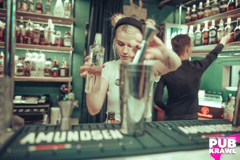 Krakow: Kazimierz Pub Crawl With 1-Hour of Unlimited Drinks - Inclusions and Highlights